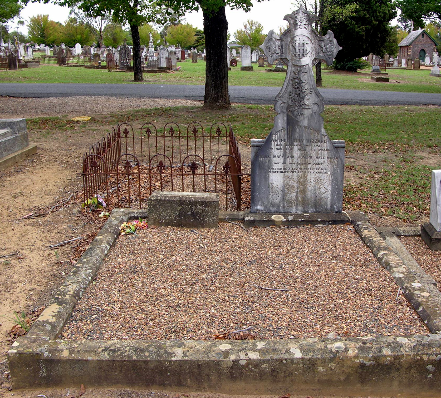 Arthur John VIZZARD Grave
