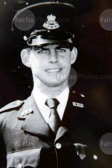 Leslie William WALKER