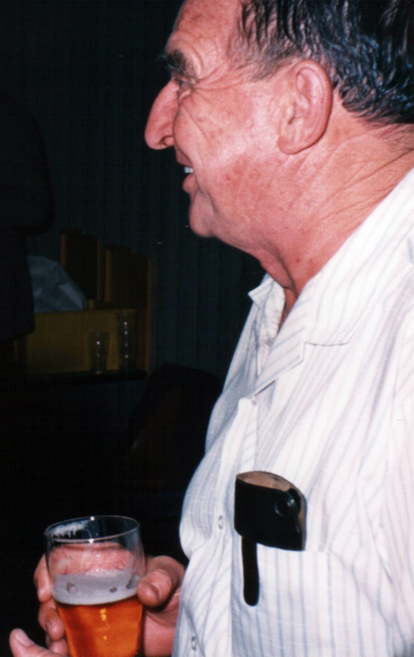 POLICE SEND OFF HELD AT THE ILLAWARRA YACHT CLUB.<br /> SGT DARRELL SOUTHAM (WOLLONGONG)<br /> APRIL 1988<br />