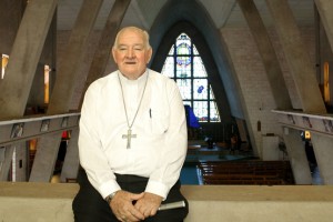 https://au.news.yahoo.com/a/24675415/former-bishop-of-darwin-dies-aged-83/ Ted Collins, who was Bishop of Darwin for 21 years, has died in Sydney after ongoing health issues.