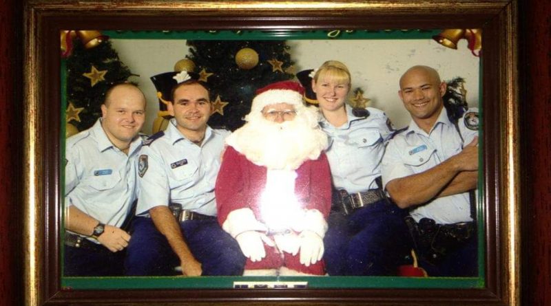 ( L - R )Dom HARRIS, Jason LONESBOROUGH, Santa, Dallas MAIOLO nee PRATT, Christopher Otis PLUMMER. Taken at Campbelltown Mall.