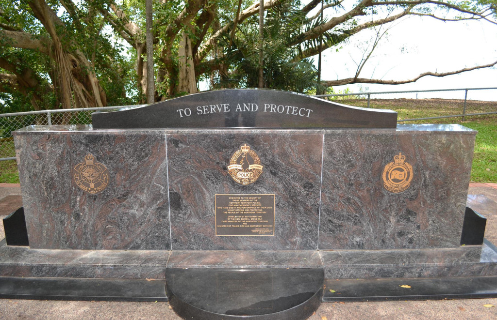 https://troppont.wordpress.com/2012/05/24/sergeant-glen-huitson/ On the Darwin Esplanade, near the Cenotaph, there’s is a memorial to all Northern Territory Police and Emergency Services workers who gave their lives in service to the community.