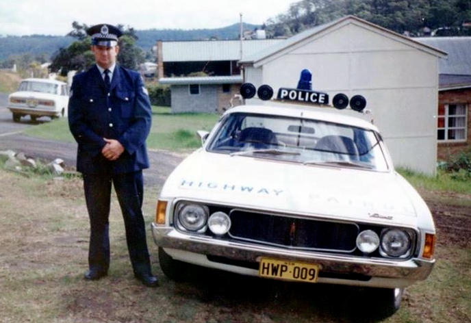 RON OUTSIDE OF THE OLD GOSFORD POLICE STATION WITH A HWP CAR.