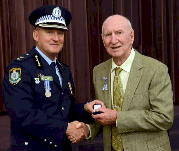 National Police Remembrance Day and Retired NSW Police Officer Day at Taree Scott Calvin Sept. 29, 2014, Superintendent Peter Thurtell & Cecil Maloney Receiving a Retired Police memorial pin - Taree Police - September 2014