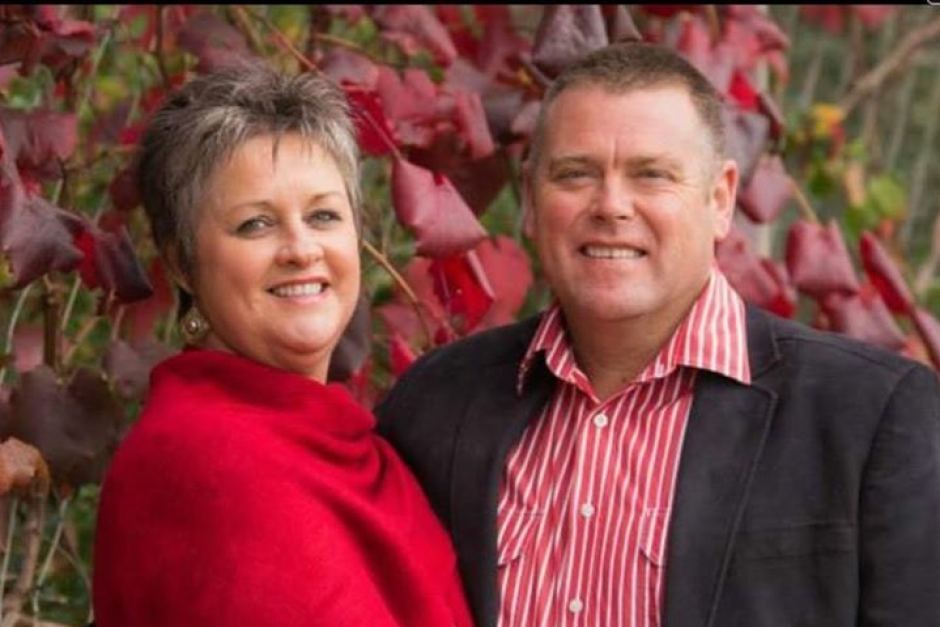 http://www.abc.net.au/news/2017-12-13/widow-of-cop-speaks-out-about-suicide/9249808?pfmredir=sm Photo: Married couple Wendy and Raymond McNish (Supplied: Wendy McNish)