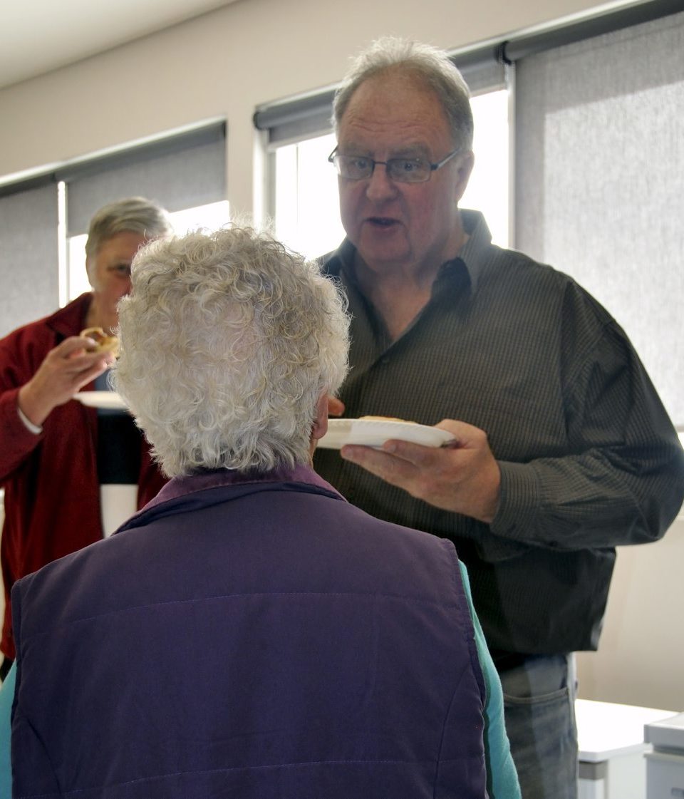 John DICK ( background ), Pat CONDON, Allan HODGE.