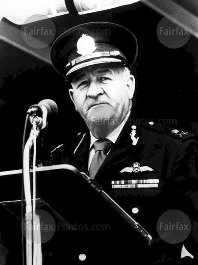 Former NSW Police Commissioner, Fred Hanson, gives an address in Sydney. Picture published 9 July 1986. SMH Picture by Staff