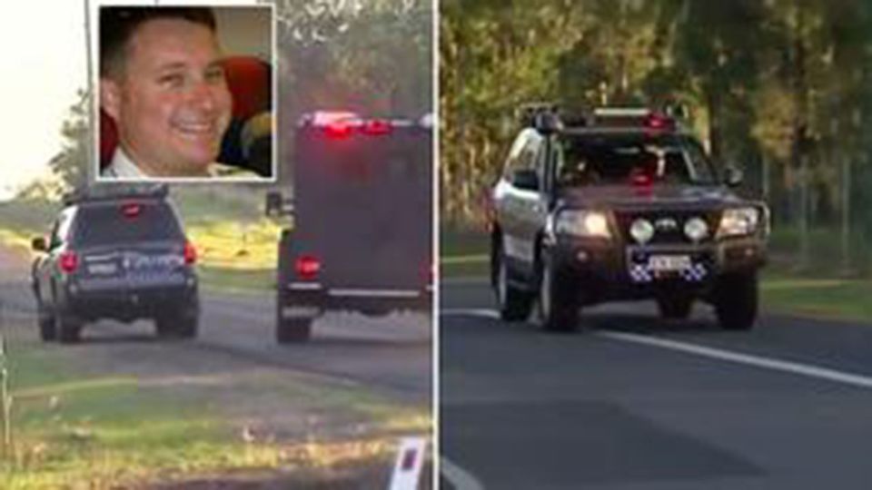 https://au.news.yahoo.com/a/35683499/police-officer-shot-dead-in-queenslands-lockyer-valley/#play Pictured: Cop shot dead as he tried to escape crashed police car. Source: 7 News
