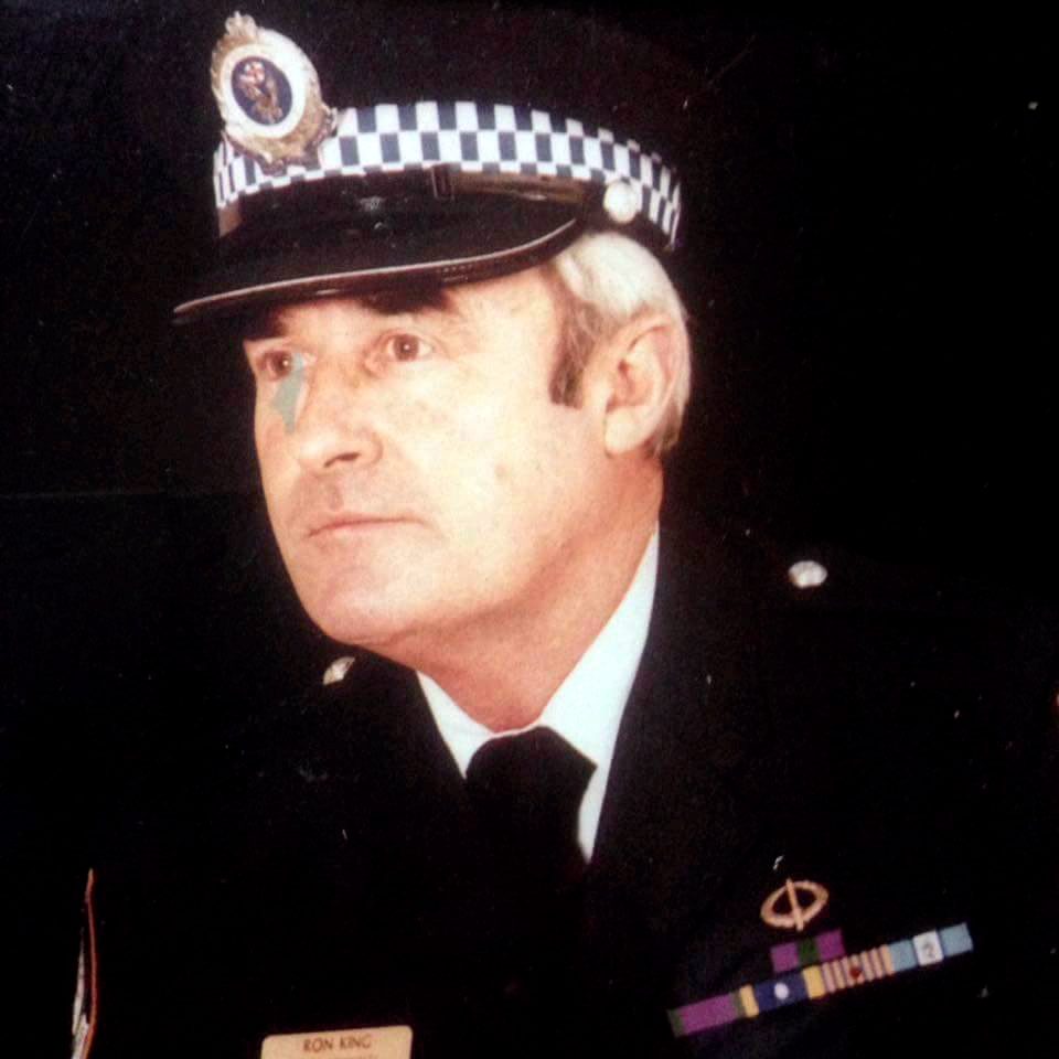 Ron KING wearing the Infantry Combat Badge ( ICB )