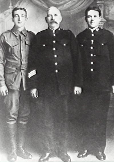 http://mylibrary.wollongong.nsw.gov.au/cgi-bin/spydus.exe/ENQ/PIC/BIBENQ?IRN=17540151&FMT=PA Jacob Willmott with his sons Jack (left) and Arthur (right); Jacob Willmott was the first police sergeant at Corrimal.<br /> 1920