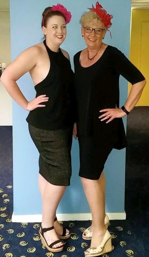 Hanna WILSON & Tina WILSON