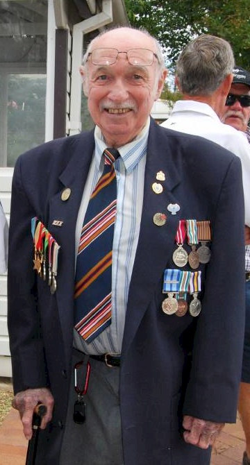 https://www.kiamaindependent.com.au/story/4615513/jamberoo-anzac-service-photos/#slide=9 Sidney Francis AXAM