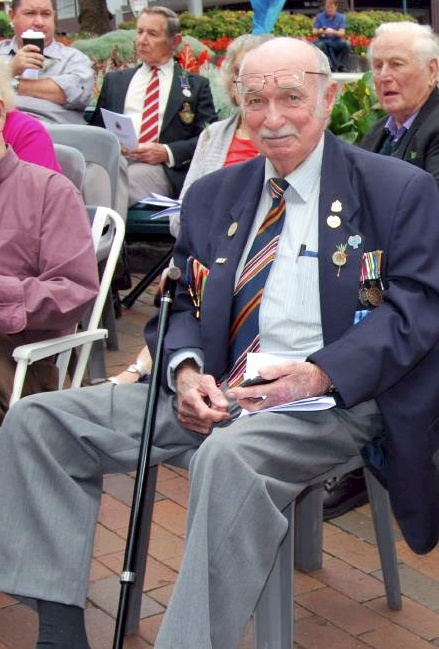 https://www.kiamaindependent.com.au/story/4619971/kiama-anzac-day-service-video-photos/#slide=4 Sid AXAM