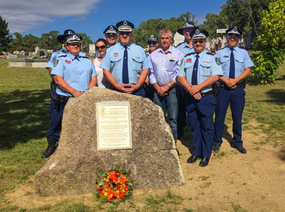 Paying tribute: Senior Oxley police, along with officers from Kootingal, Walcha, Nowendoc and Tamworth, pictured with Tamworth councillor Phil Betts.<br />