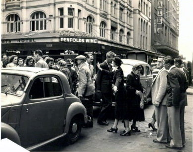 Eileen Patrician WILSON - Point Duty - Sydney CBD