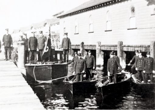 https://sydneylivingmuseums.com.au/stories/tragedy-sydney-harbour?fbclid=IwAR3VTMlQF_w9B_kQFHcVJ0E2pdW82Bb5-UCVwTZecRkvbi2RVvS3ork3wBU Sydney Water Police with the Cambria - 1930