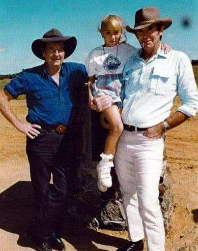 Slim Dusty, Bernard Tyrone JEWELL AKA Tony, TJ, Tony JEWELL, Slim Dusty, Karly Jewell & Tony Jewell The day the Bitumen met Pooncarie