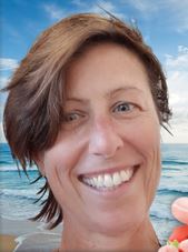 Julie Maree LINDSAY nee Julie Maree ROBERTS