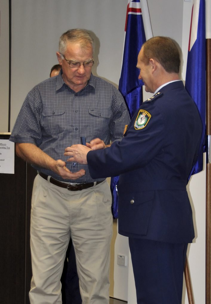Photo by Cal THURSDAY 6 SEPTEMBER 2012 THE INAUGURAL RETIRED POLICE PIN CEREMONY AT OAK FLATS ( WARILLA ) ( LAKE ILLAWARRA ) POLICE STATION. RETIRED POLICE RECEIVING THEIR PINS AS A MARK OF RESPECT FOR THE COMMITMENT TO POLICING SERVICE TO THE COMMUNITY OF NSW. Retired Chief Inspector Peter Lindwall and Supt. Wayne Starling