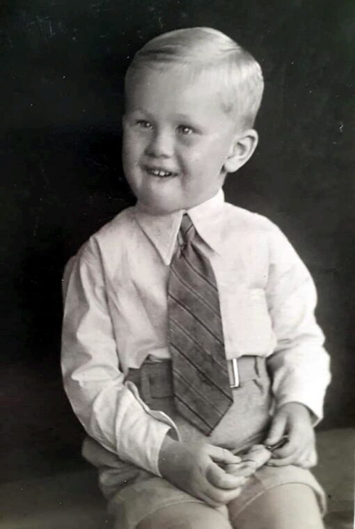 Denis William WARDROBE, Denis WARDROBE