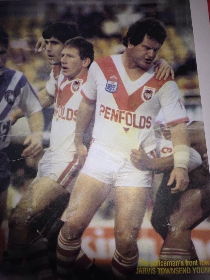 Photo courtesy of Rob HARBIN Pat <strong>JARVIS</strong> # 18416, <a href="https://police.freom.com/anthony-john-townsend/" target="_blank" rel="noopener">Tony <strong>TOWNSEND</strong></a> # 20978 & Craig <strong>YOUNG</strong> # 17746. The Front Row of Police of Illawarra Dragons